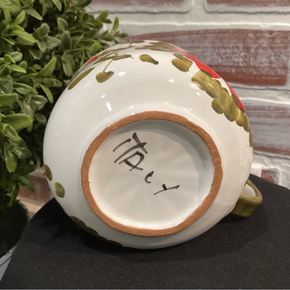 Beautiful ceramic flower painted coffee tea mug from “Italy” - large - nice - Picture 8 of 11